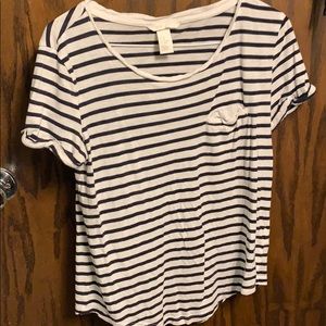 xs striped t-shirt